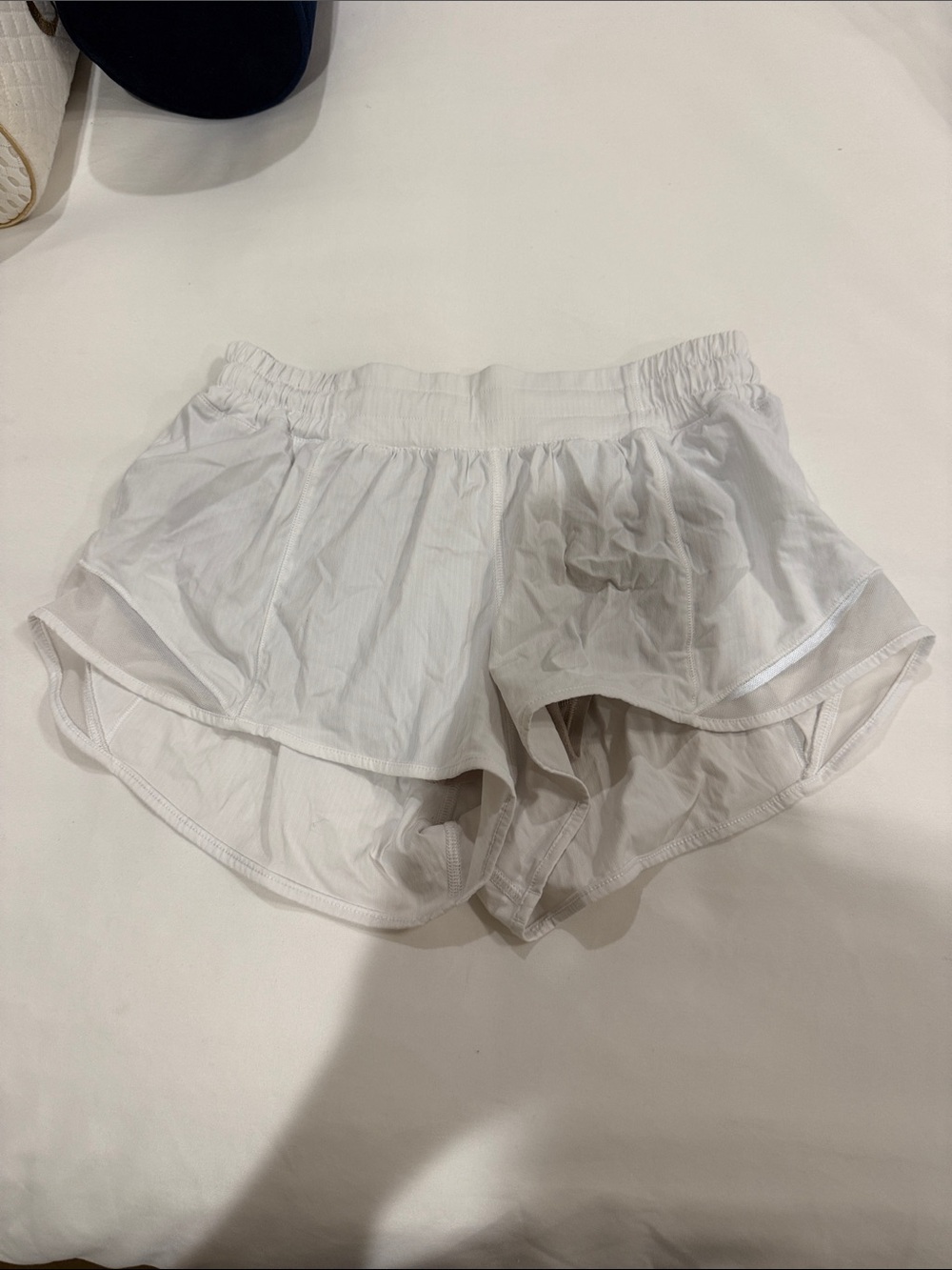 Women's White Lulu hotty hot 2.5